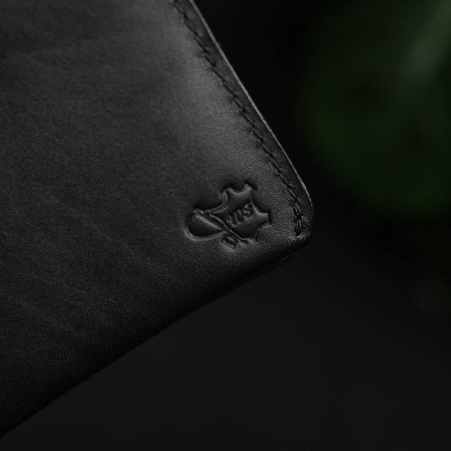 No. 81 classic full stitched bifold wallet Black