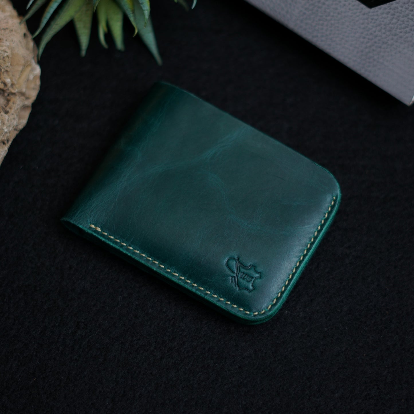 No.55-V2 Classic Bifold Wallet ( Green Color )