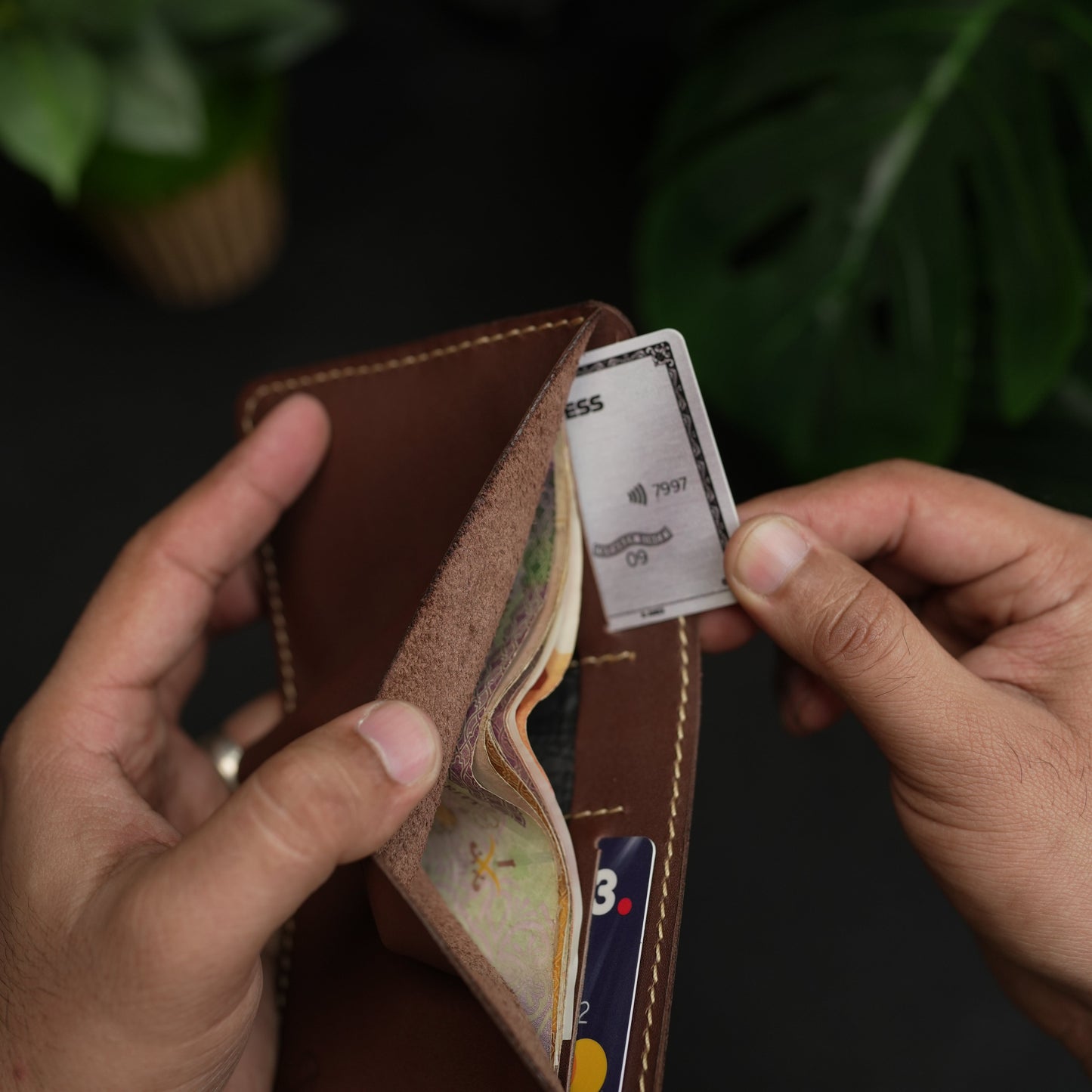 No. 86 vertical bifold wallet brown vegtan leather