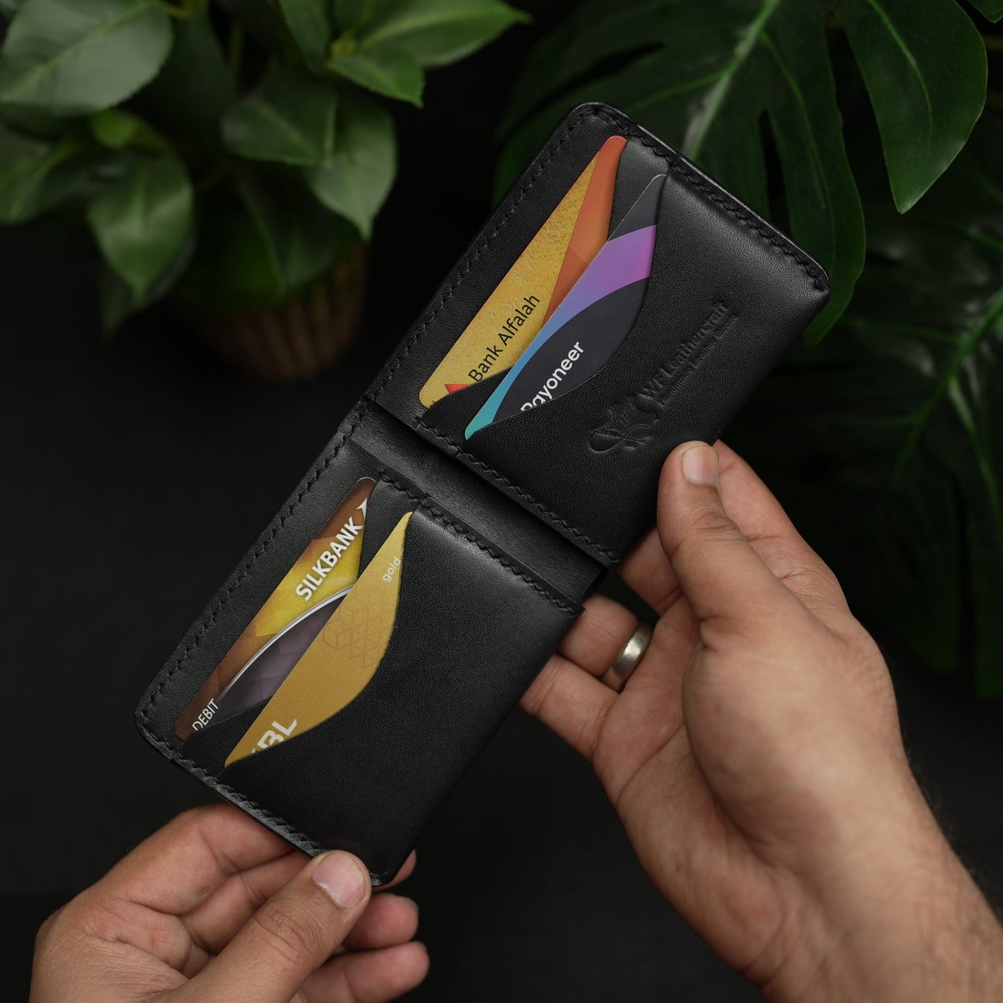 No.81 classic Bifold luxury Leather Wallet (Ocean Black)