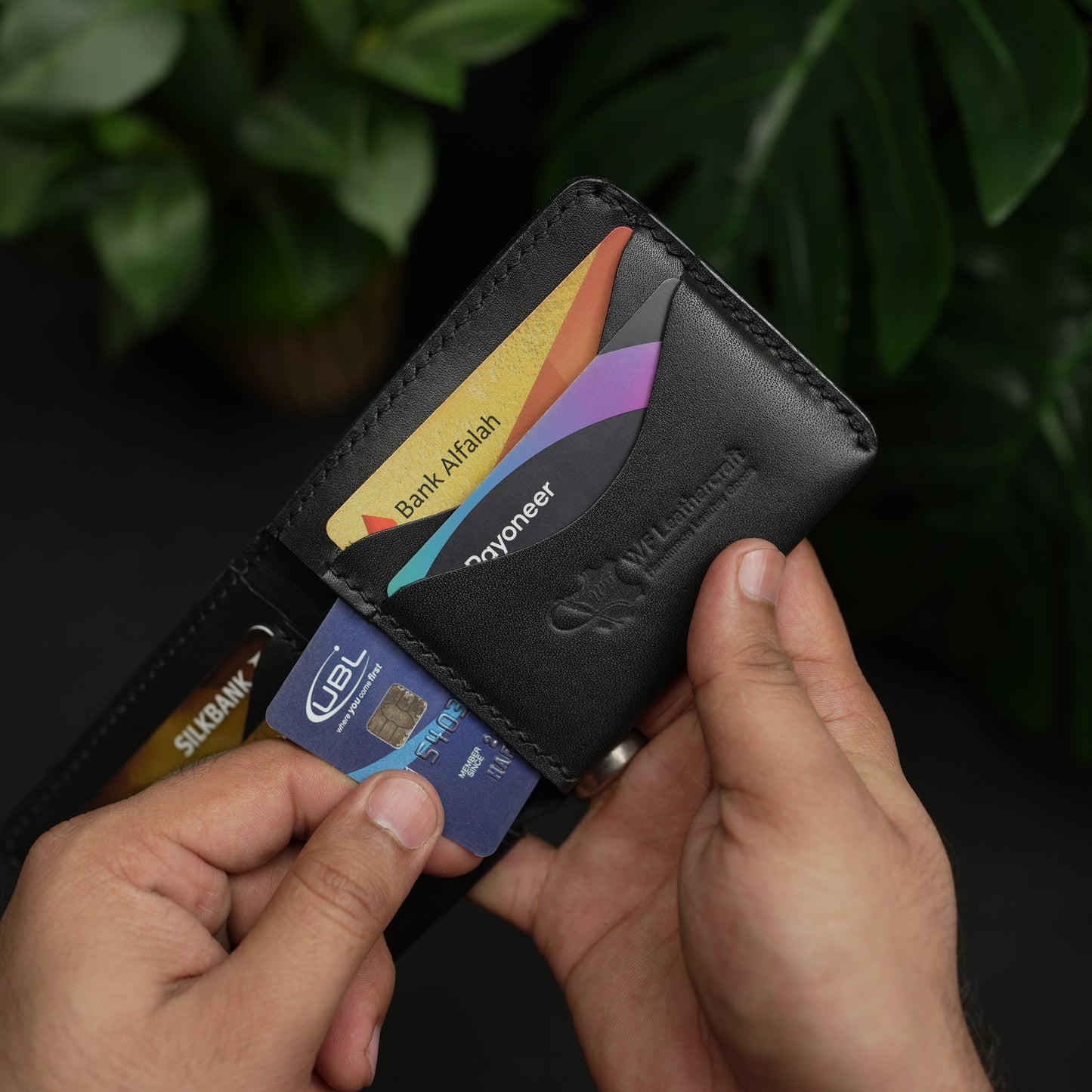 No.81 classic Bifold luxury Leather Wallet (Ocean Black)