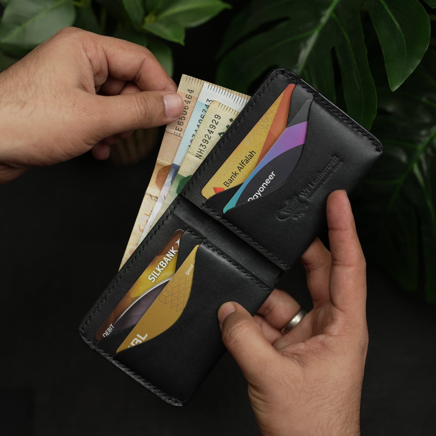 No.81 classic Bifold luxury Leather Wallet (Ocean Black)