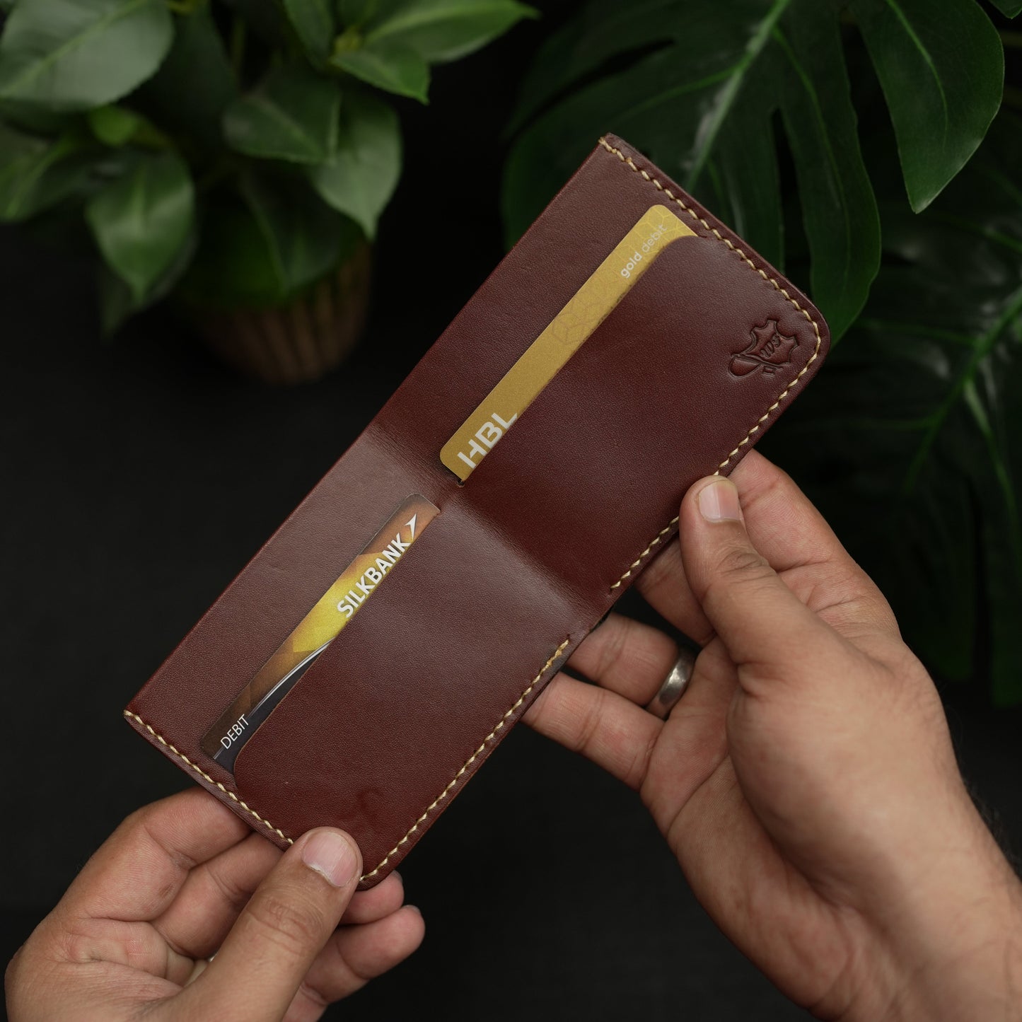 No. 89 Bifold leather wallet (Buck brown)
