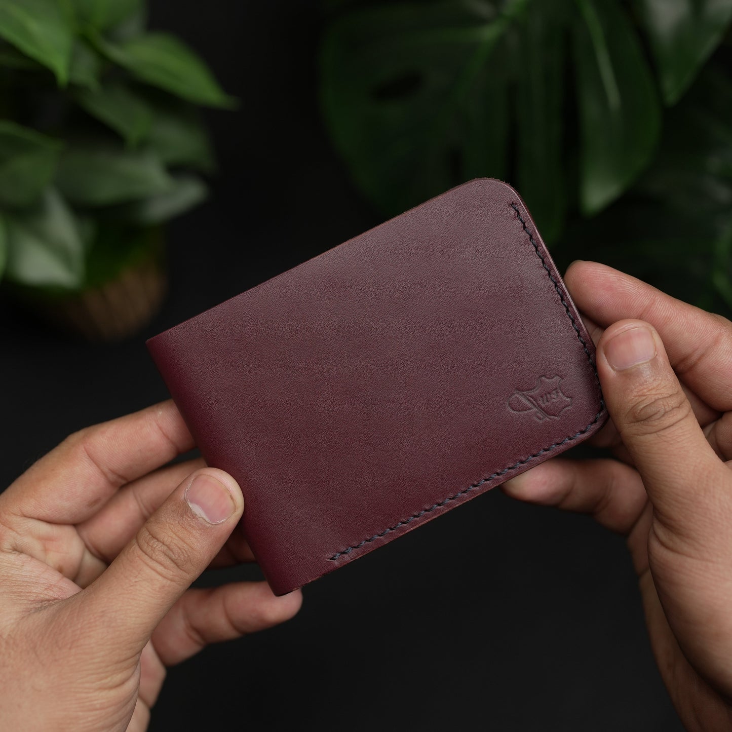 No.77 Bifold Leather Wallet ( Burgundy & Blue )