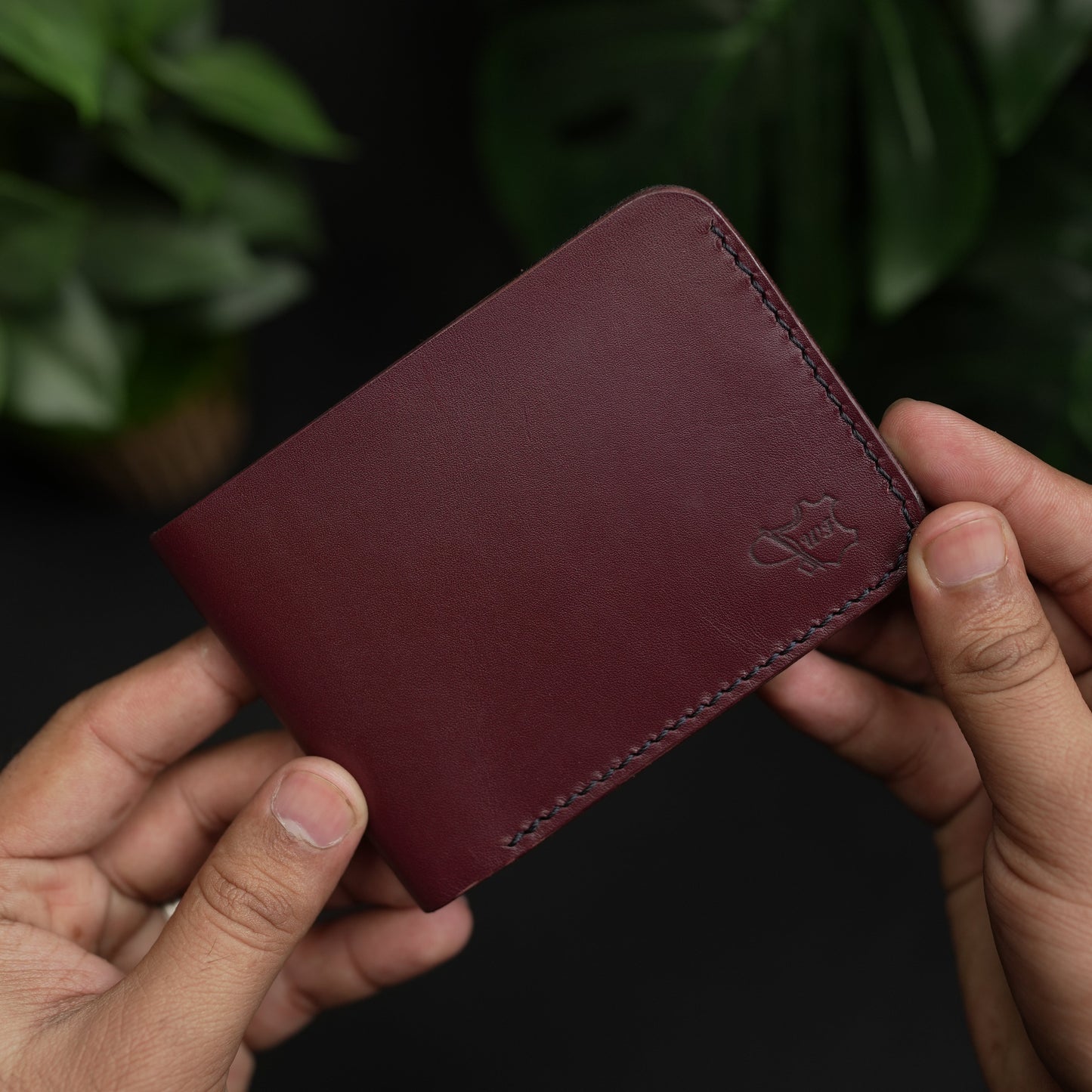 No.77 Classic Bifold Leather Wallet ( Burgundy & Blue )