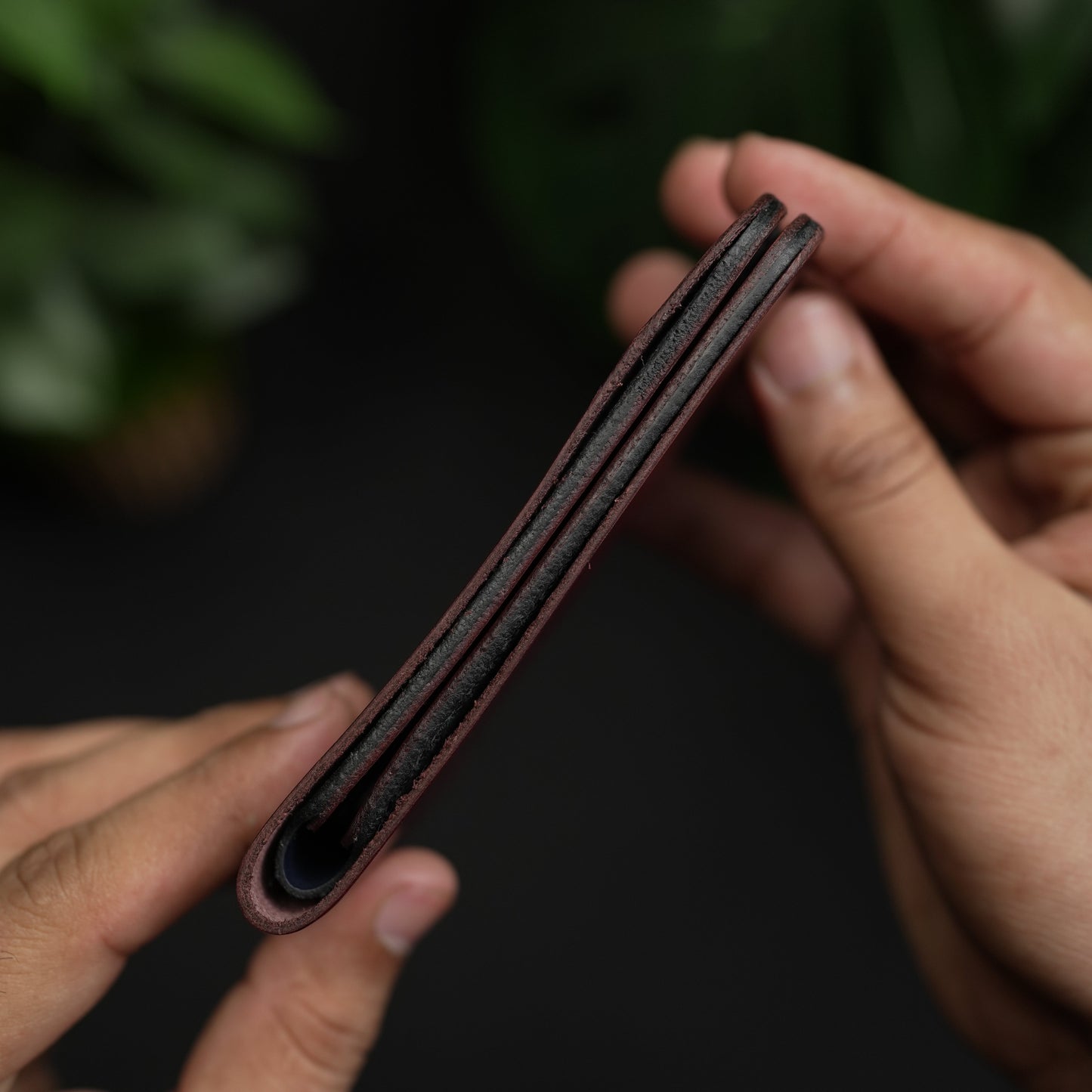 No.77 Classic Bifold Leather Wallet ( Burgundy & Blue )