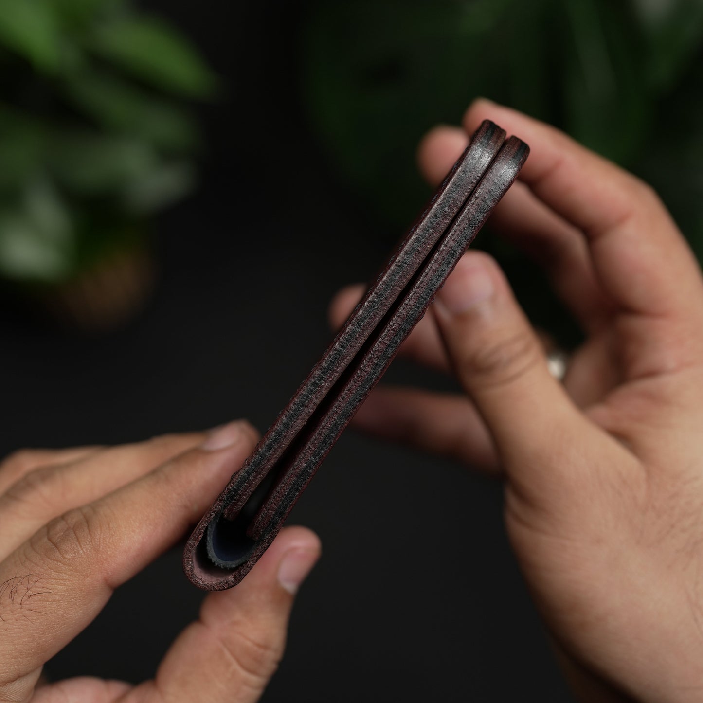 No.77 Classic Bifold Leather Wallet ( Burgundy & Blue )