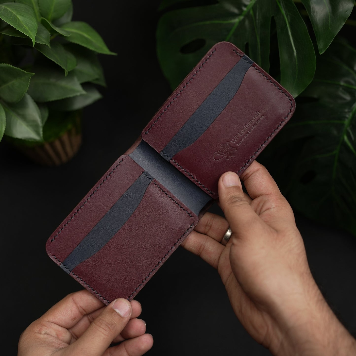 No.77 Classic Bifold Leather Wallet ( Burgundy & Blue )