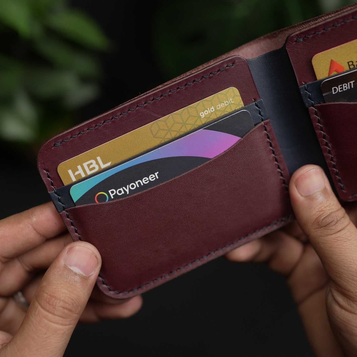 No.77 Classic Bifold Leather Wallet ( Burgundy & Blue )