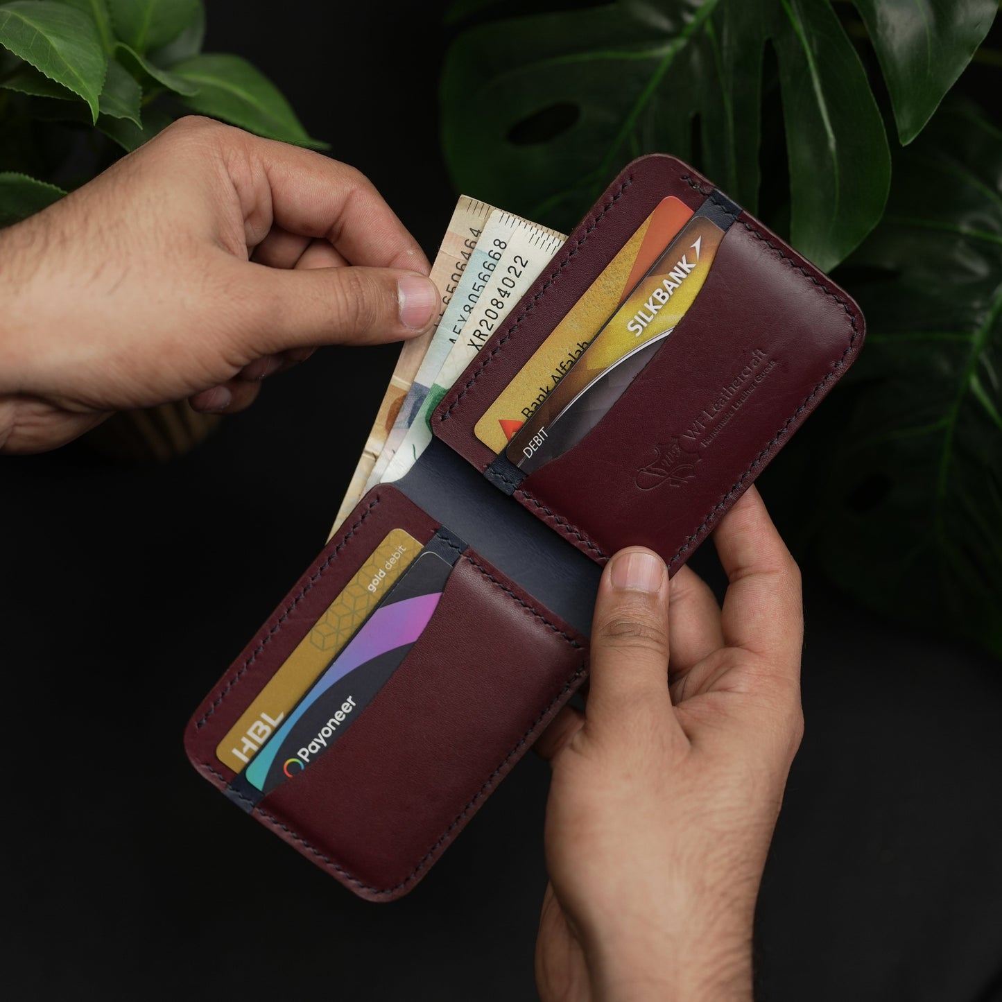 No.77 Classic Bifold Leather Wallet ( Burgundy & Blue )