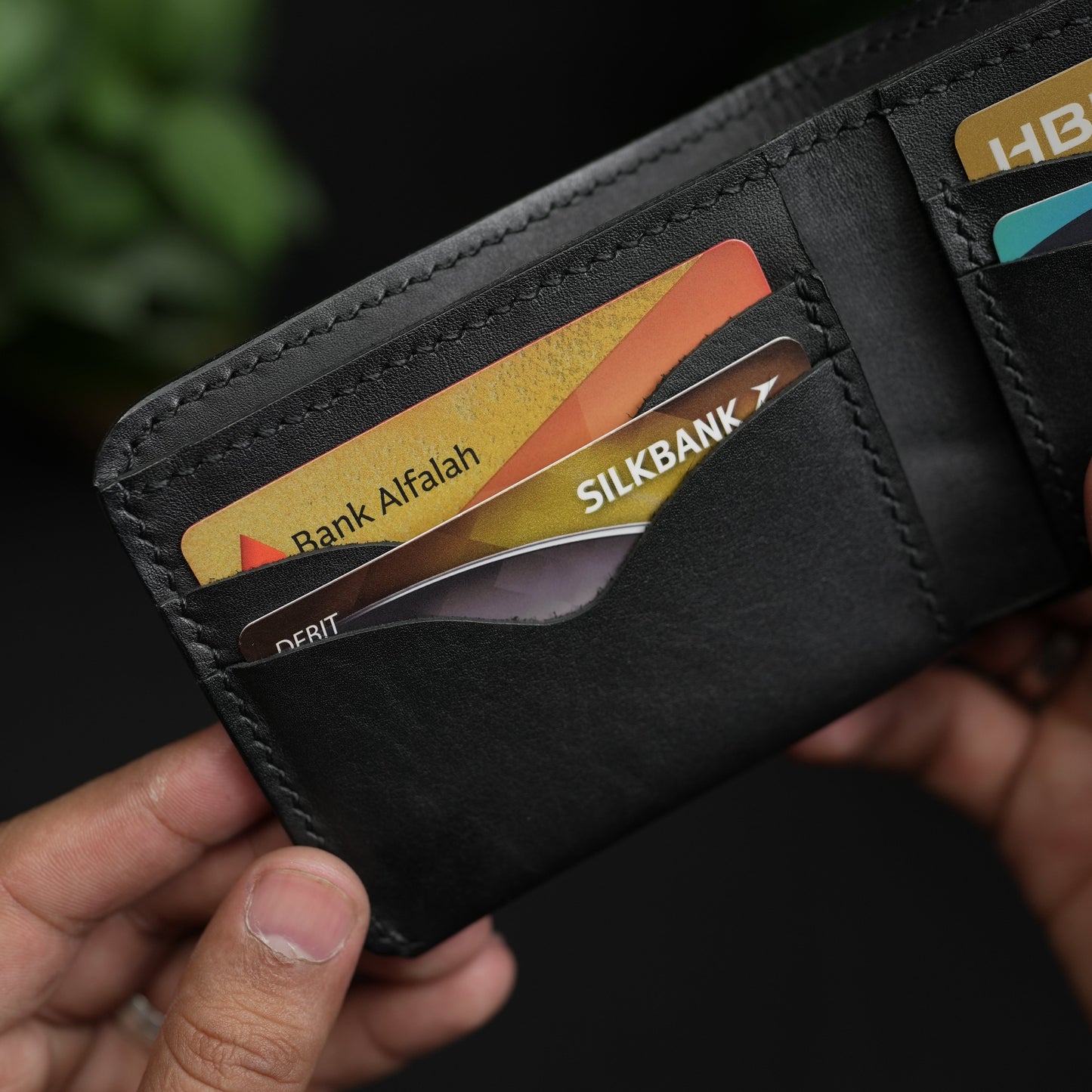 No. 81 classic full stitched bifold wallet Black