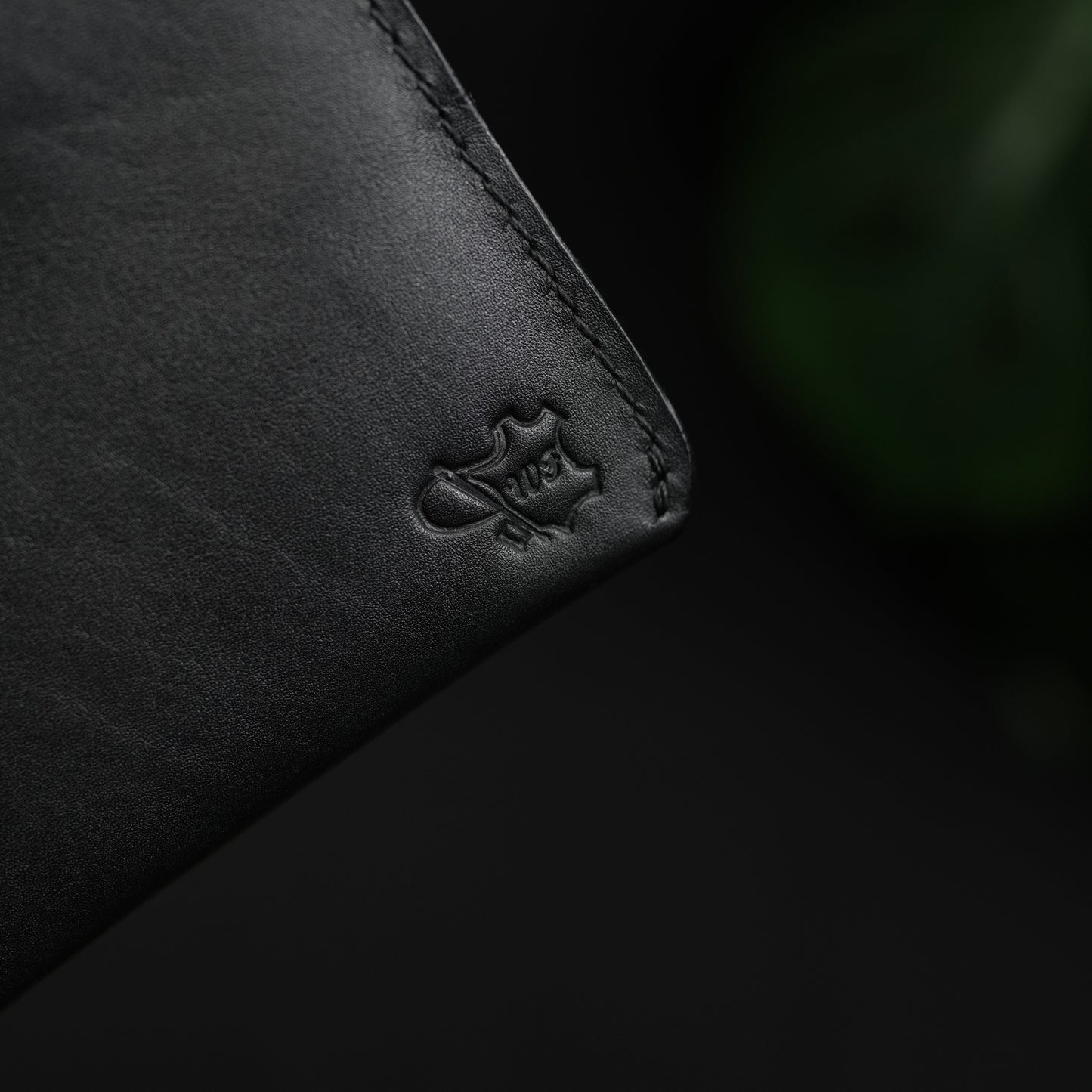 No. 81 classic full stitched bifold wallet Black