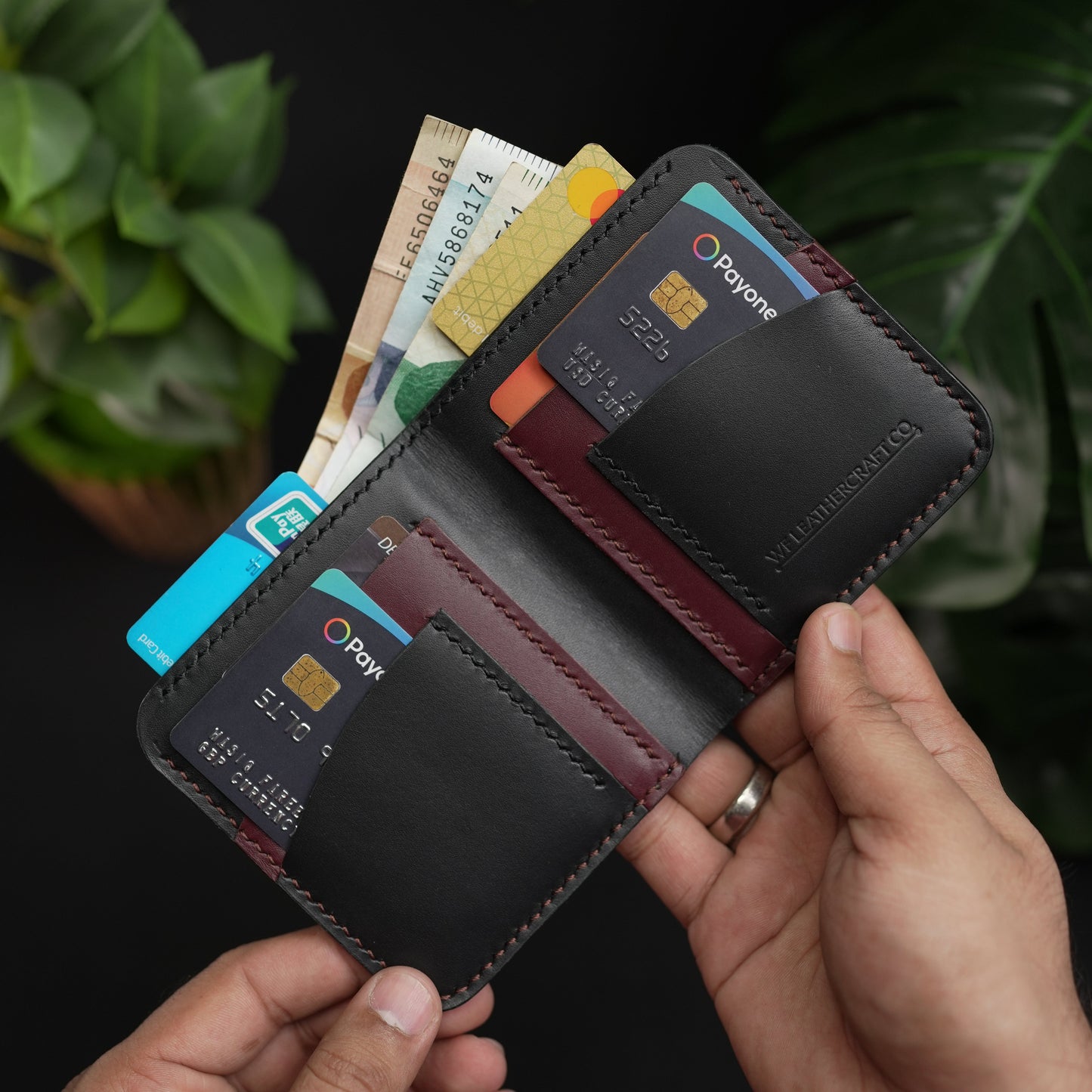 NO.86 VERTICLE BIFOLD LEATHER WALLET ( BURGANDY & OCEAN BLACK )