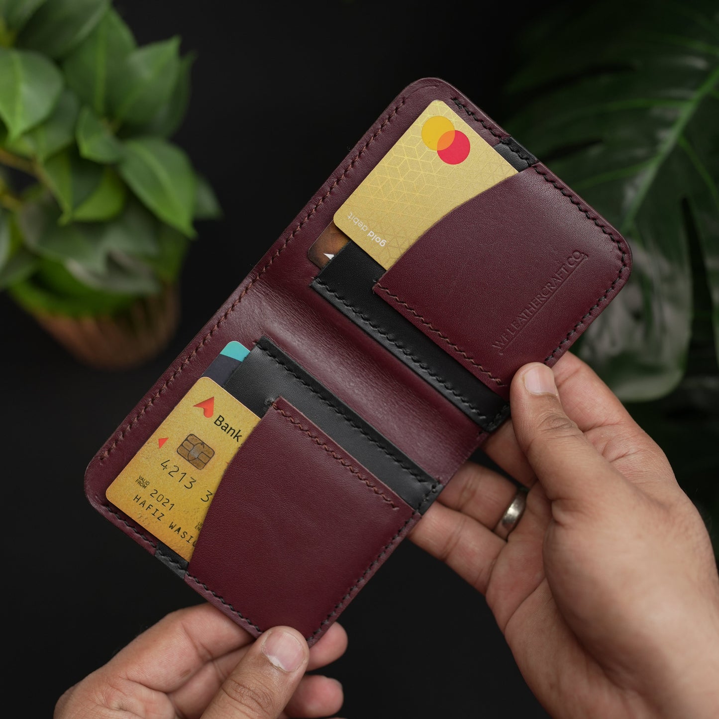 NO.86 VERTICLE BIFOLD LEATHER WALLET (OCEAN BLACK & BURGANDY)