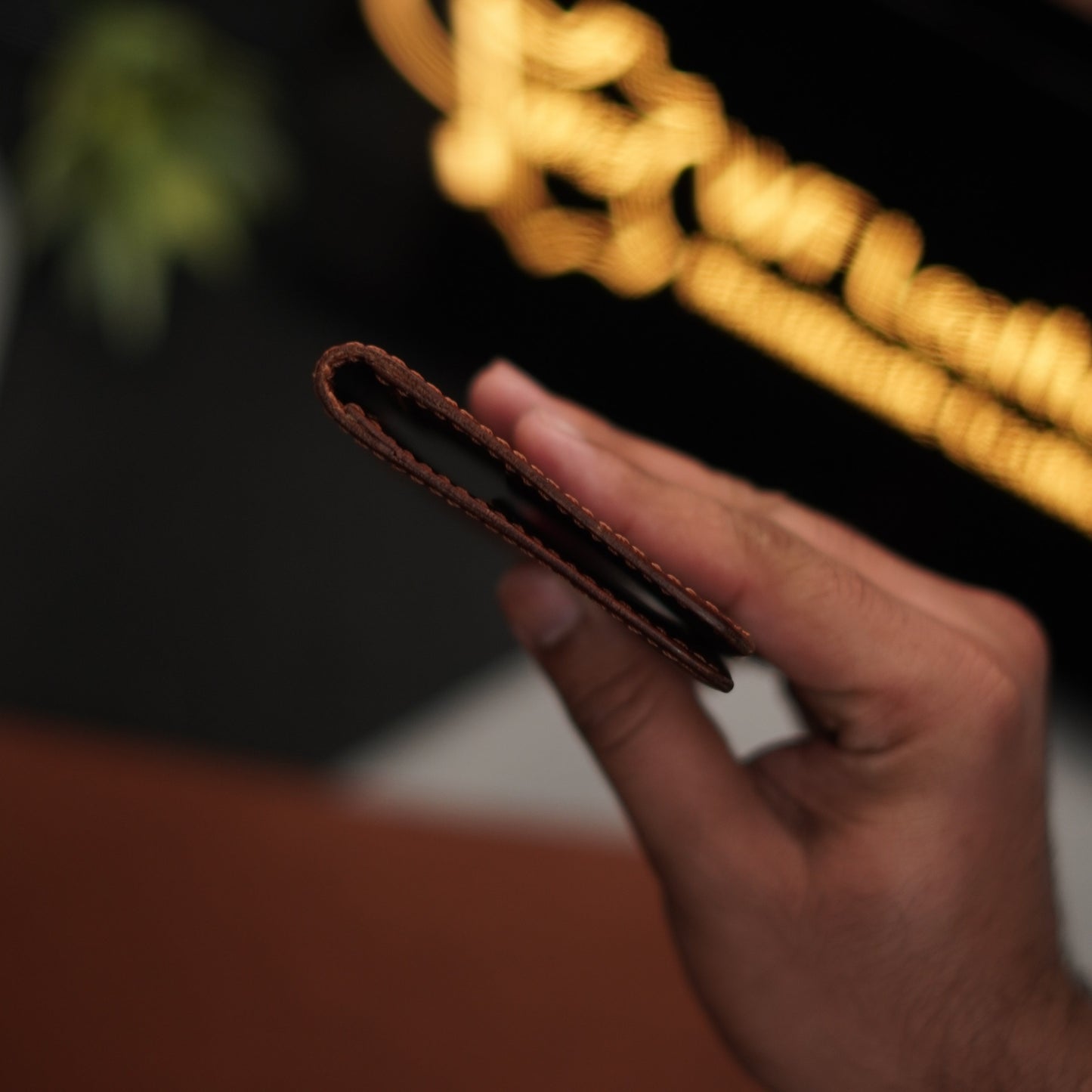 No. 85 Slim Ever Card Wallet Brown pullup