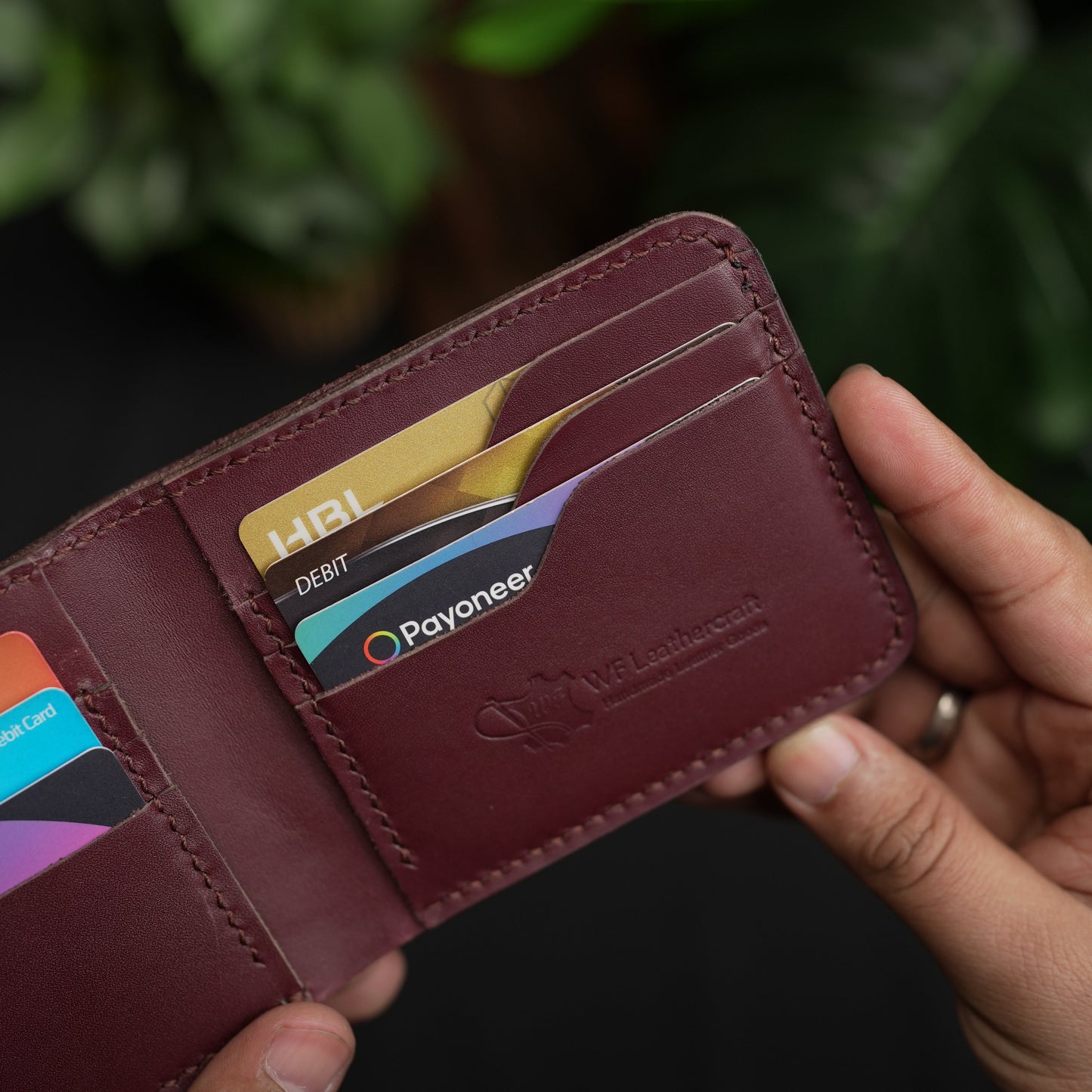 No.55 pro classic bifold Leather wallet Vegtan (Burgundy color)