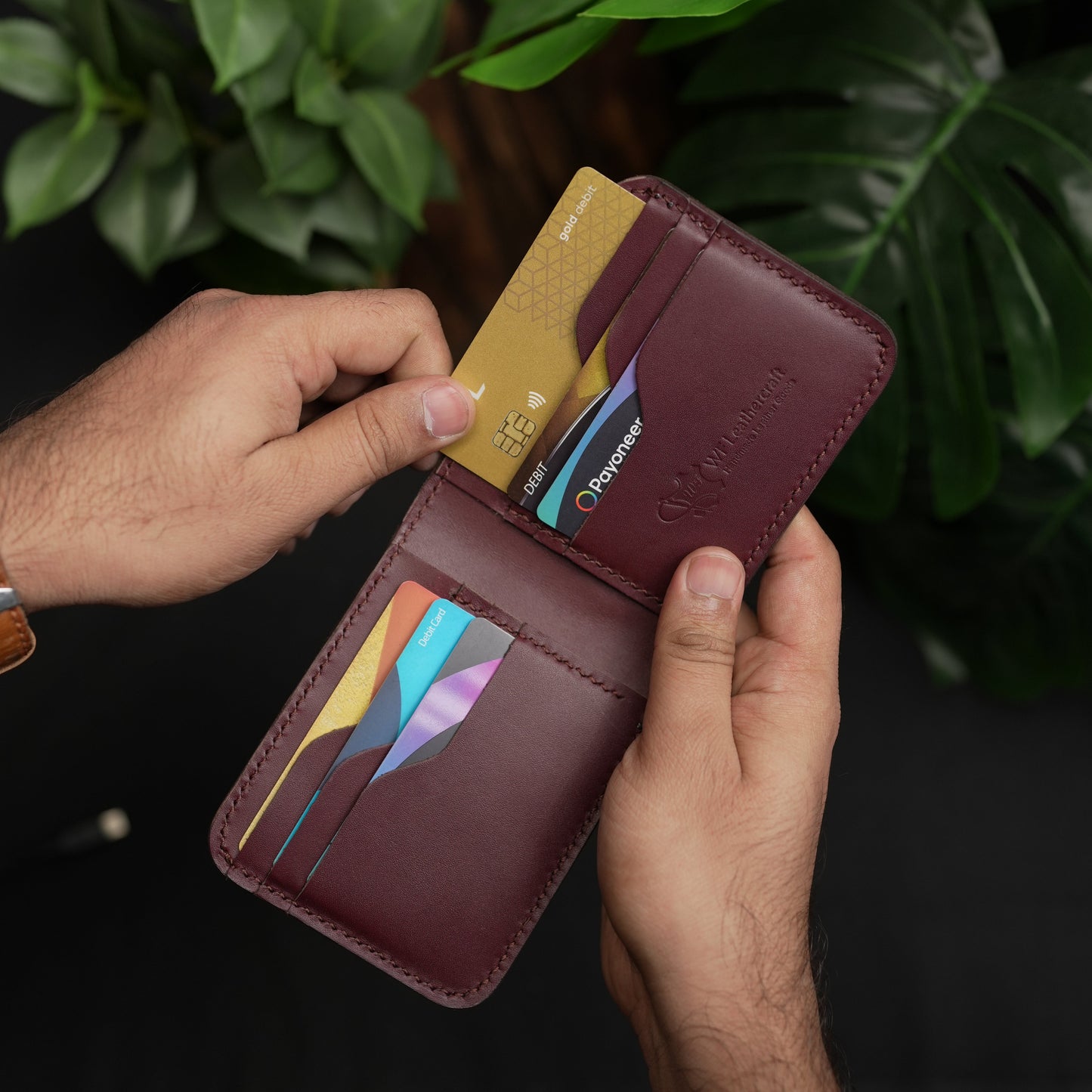 No.55 pro classic bifold Leather wallet Vegtan (Burgundy color)