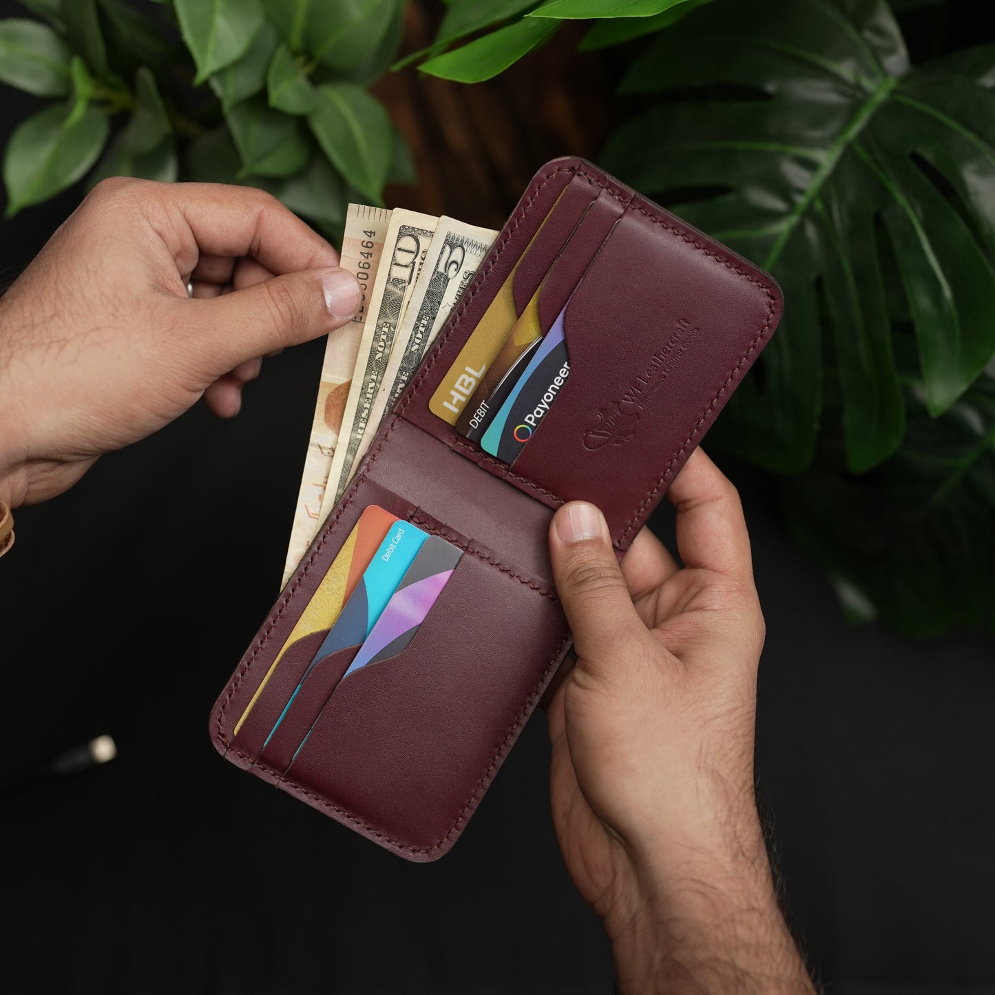 No.55 pro classic bifold Leather wallet Vegtan (Burgundy color)