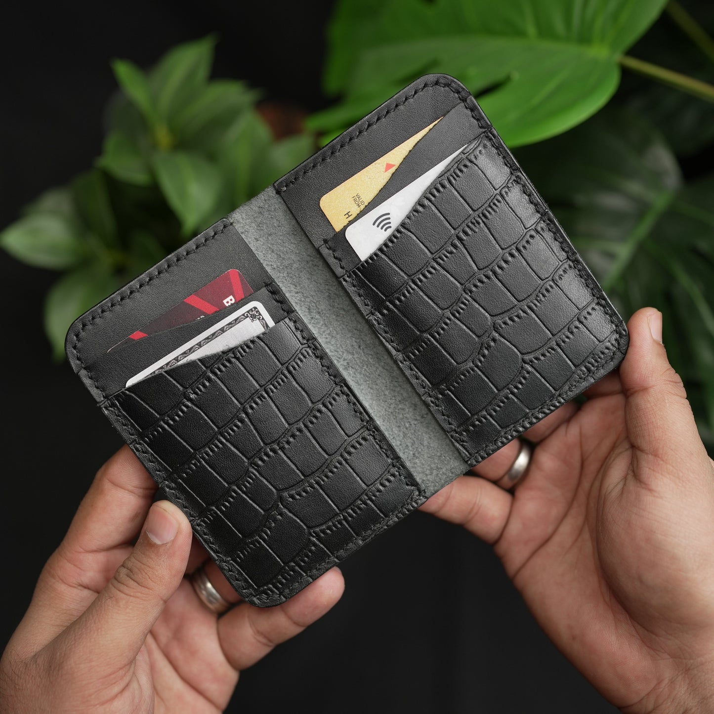 No. 79 Vertical Wallet Black crocodile