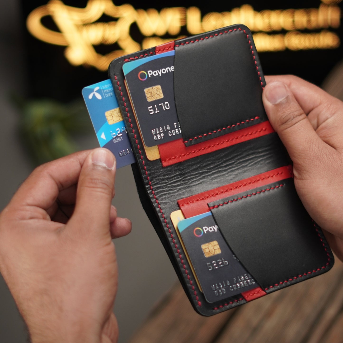 No. 86 vertical bifold wallet Black & Red