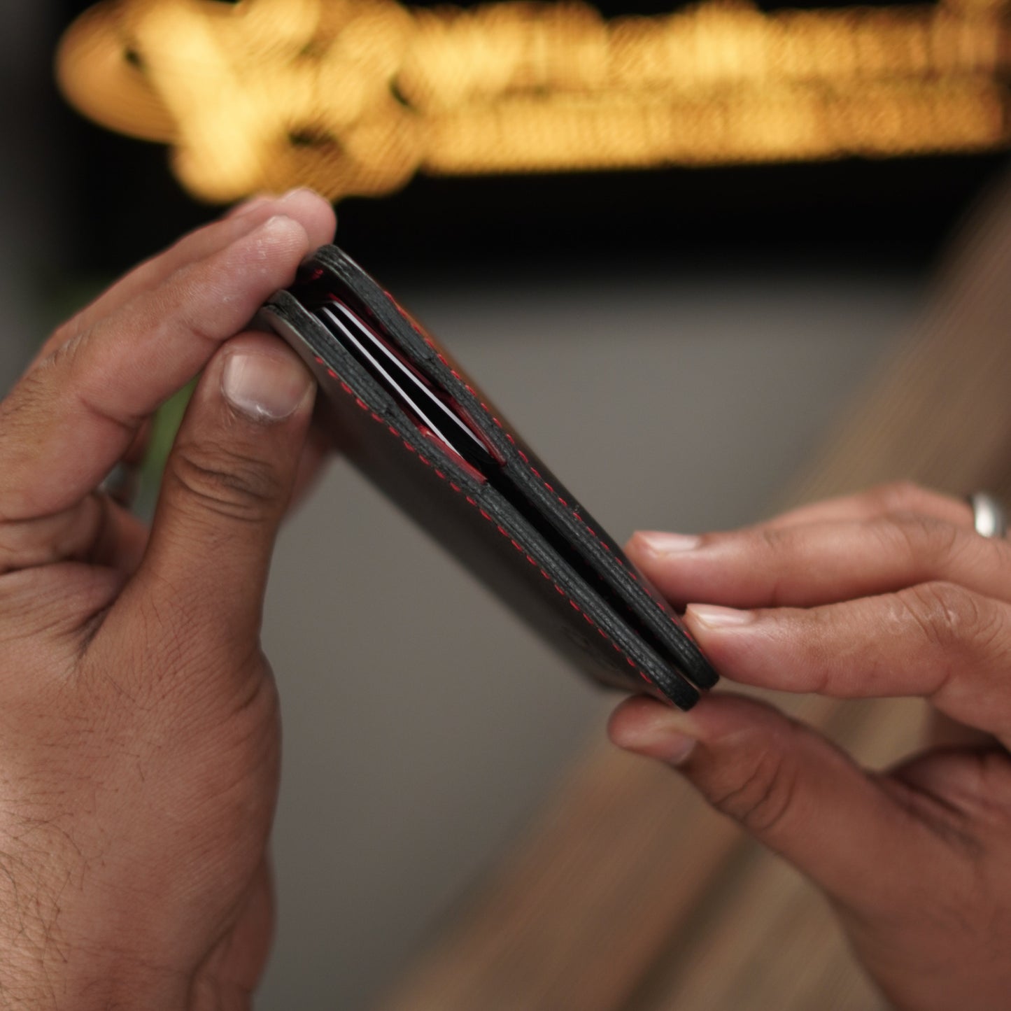 No. 86 vertical bifold wallet Black & Red