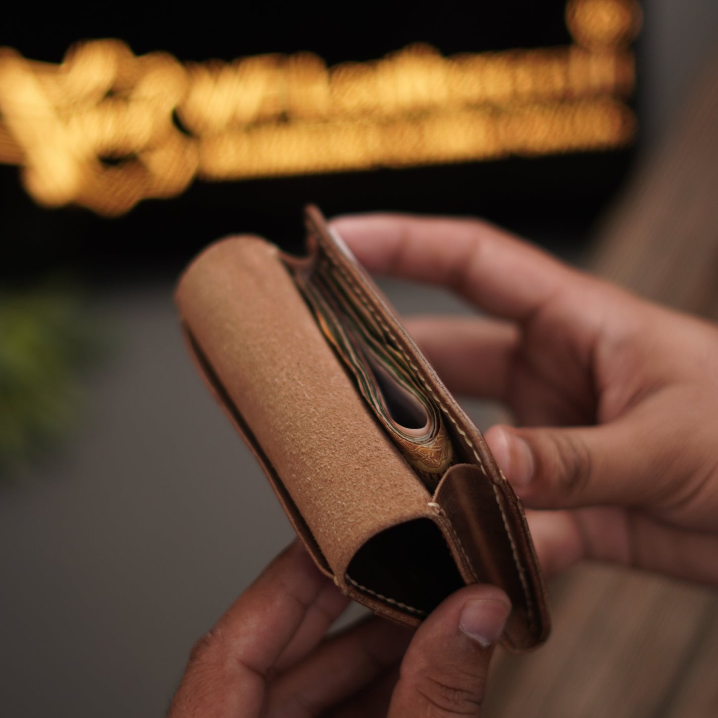 No. 69 V2 virticle bifold wallet brown pullup