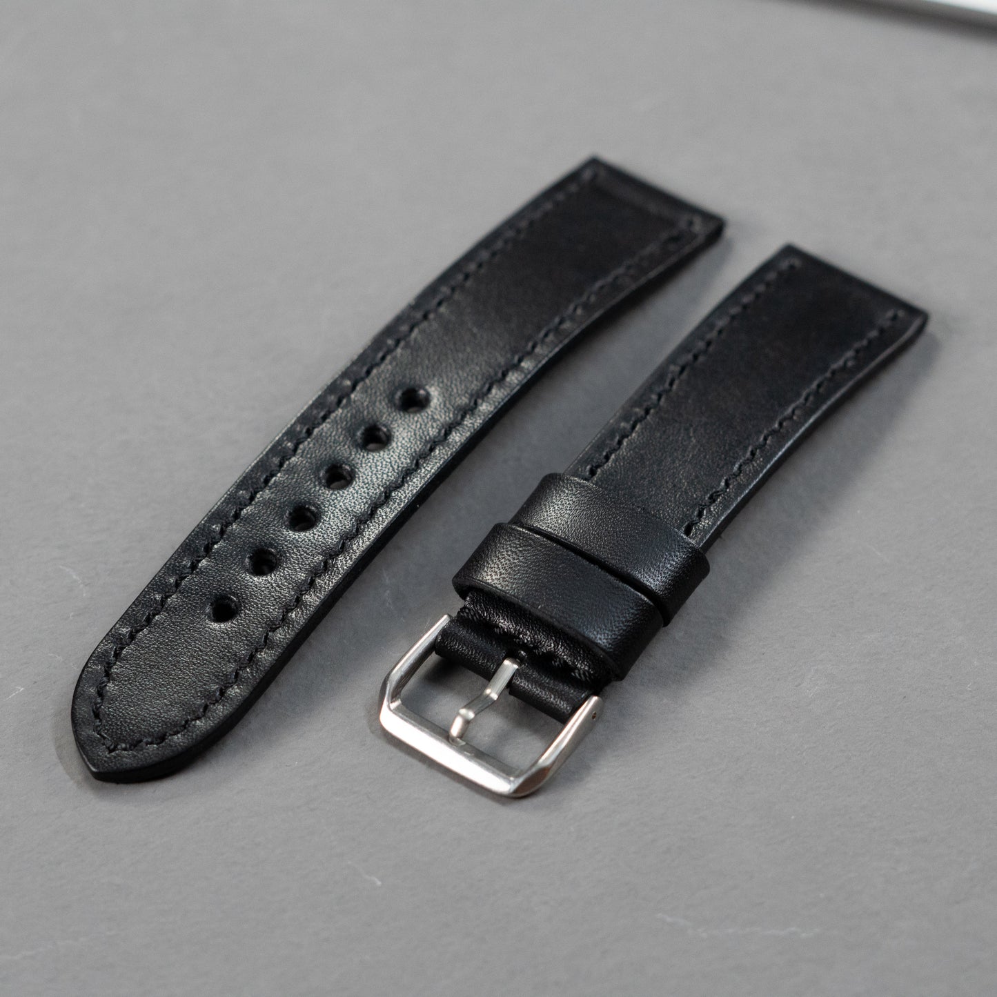 genuine leather wallet price in Pakistan, leather wallets in Pakistan gents wallet leather, smart wallet in Pakistan, leather wallet for men, long wallet for men,  bifold leather wallet in Pakistan, long bifold wallet, genuine leather bifold wallet, best bifold wallet,handmade leather wallets in pakistan