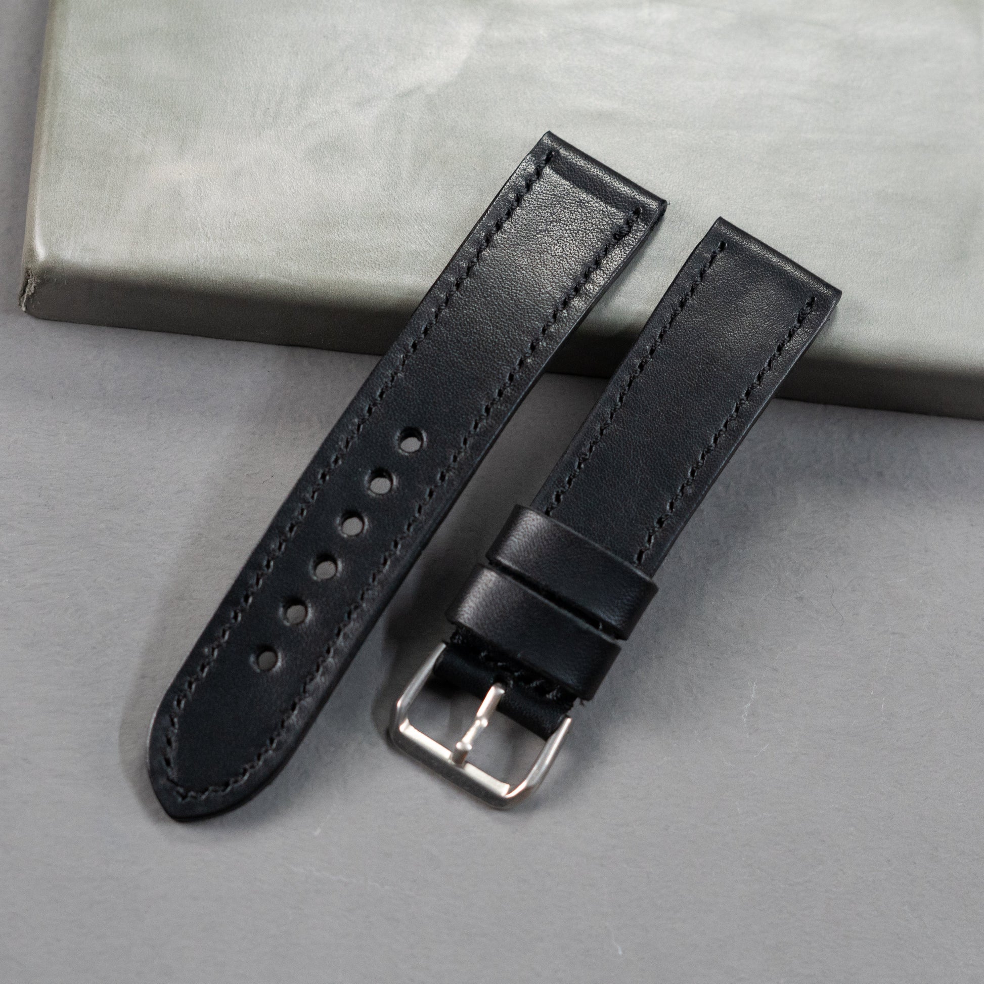 genuine leather wallet price in Pakistan, leather wallets in Pakistan gents wallet leather, smart wallet in Pakistan, leather wallet for men, long wallet for men,  bifold leather wallet in Pakistan, long bifold wallet, genuine leather bifold wallet, best bifold wallet,handmade leather wallets in pakistan