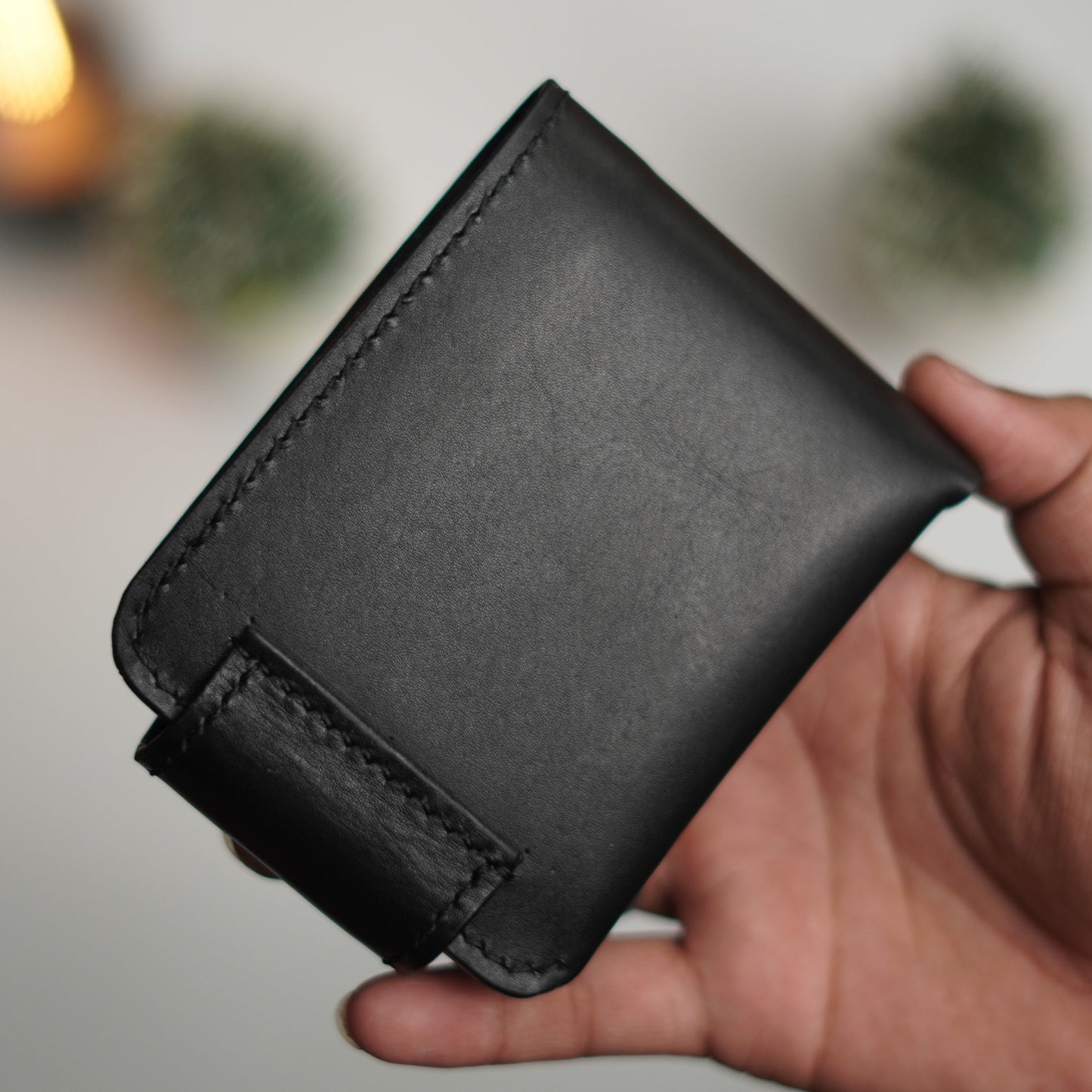 No. 81 classic full stitched bifold wallet Black with snap button